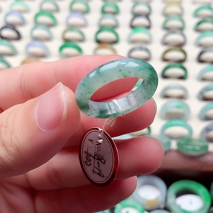 翡翠戒指未镶嵌18-19号