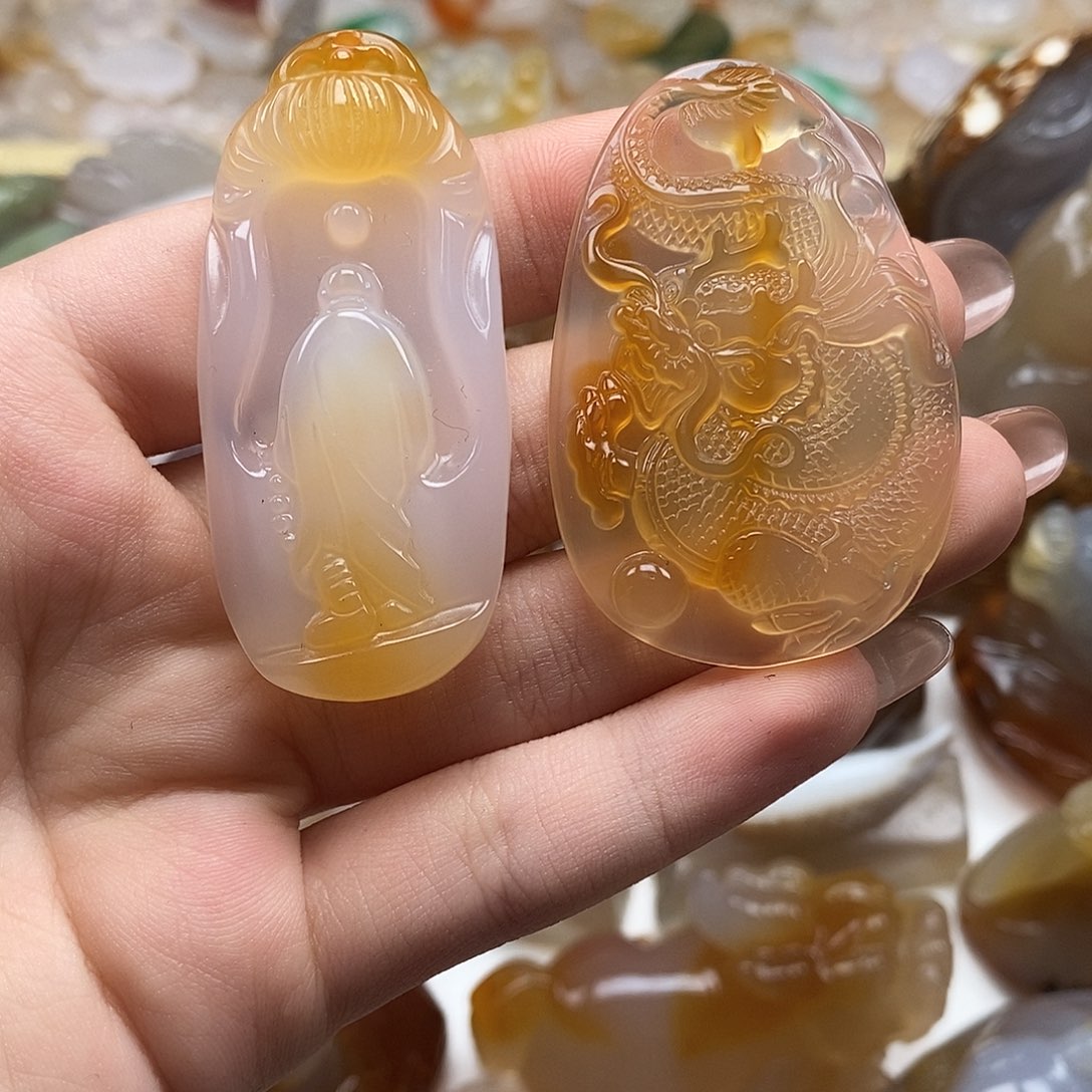 玛瑙/玉髓未镶嵌颈饰