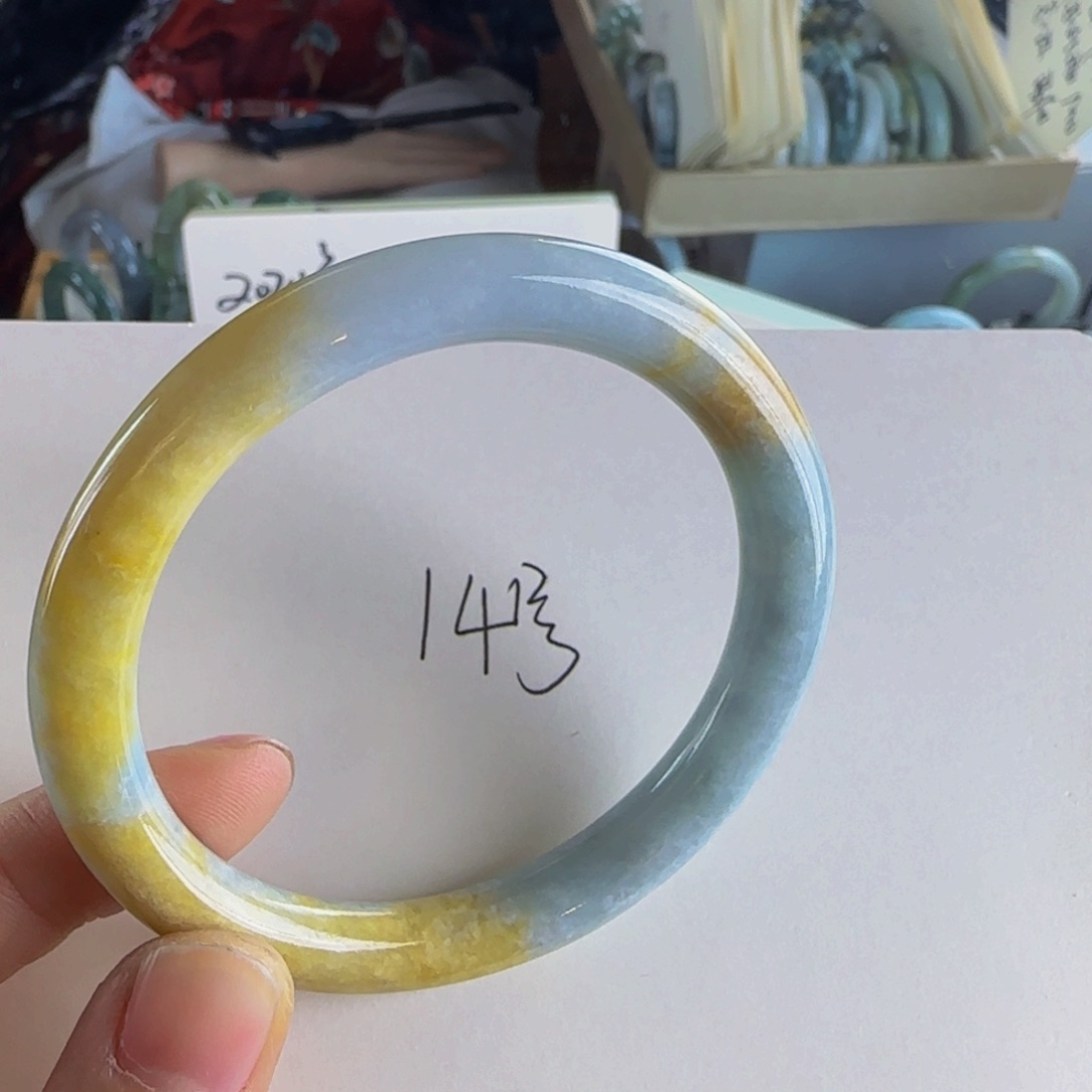 翡翠手镯未镶嵌老坑58圈