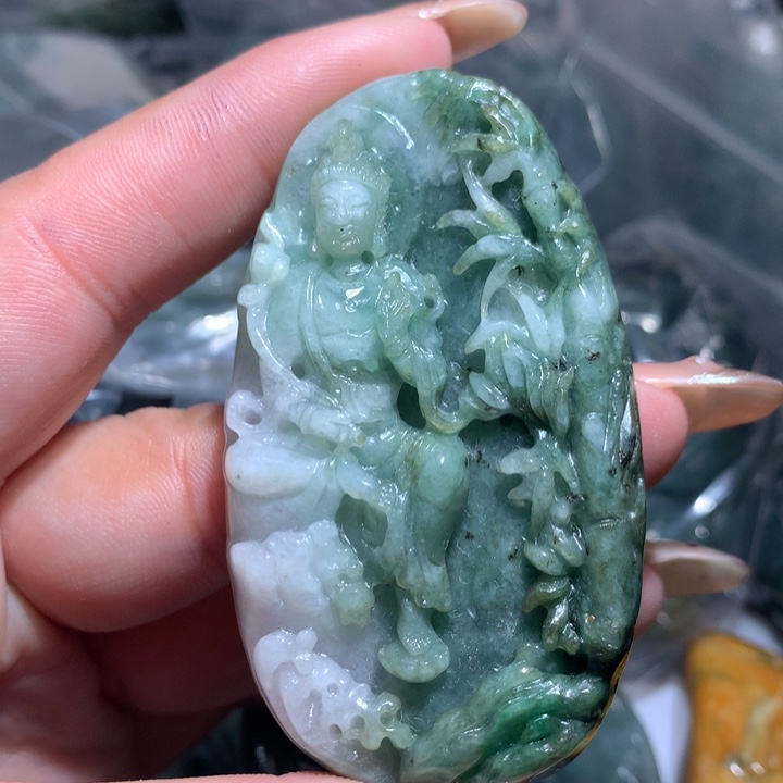 翡翠未镶嵌颈饰保真天然A货翡翠