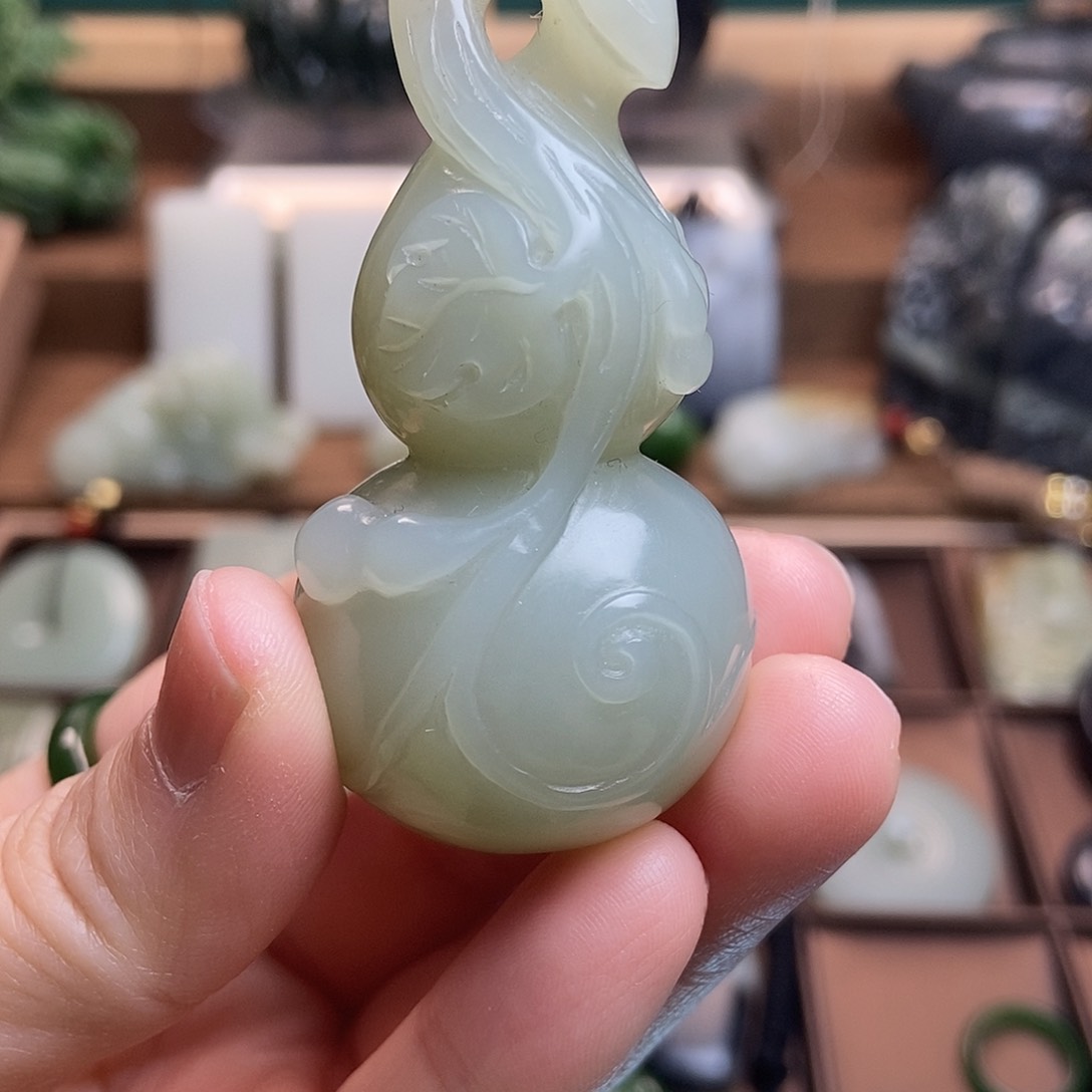 和田玉（糖玉）颈饰未镶嵌