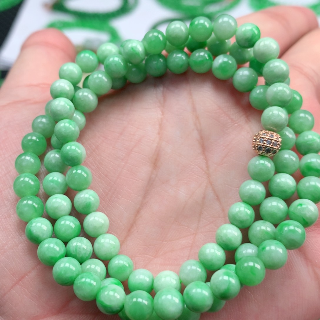 翡翠手链未镶嵌翡翠