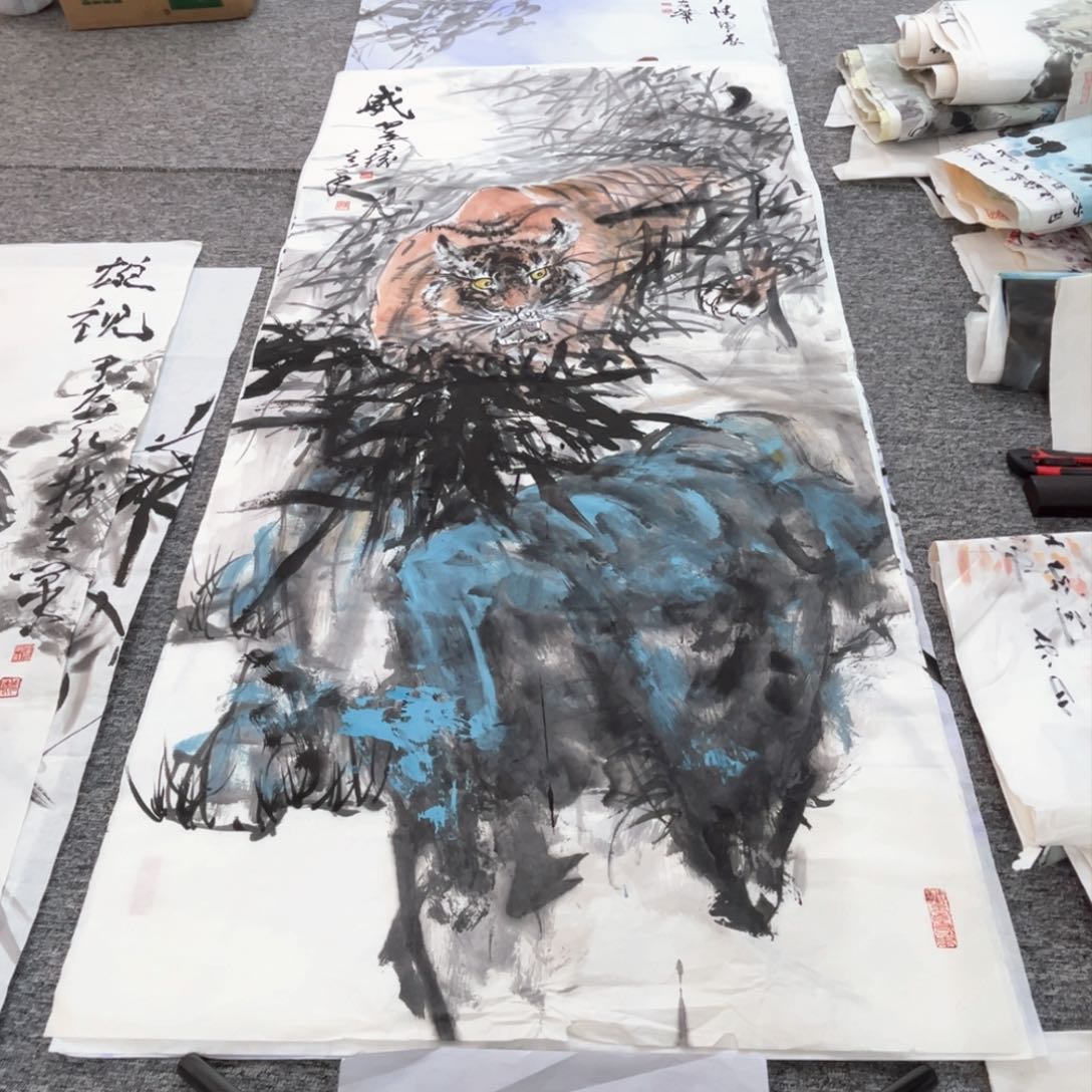 国画左笔老师四尺绘画作品微瑕介意慎拍
