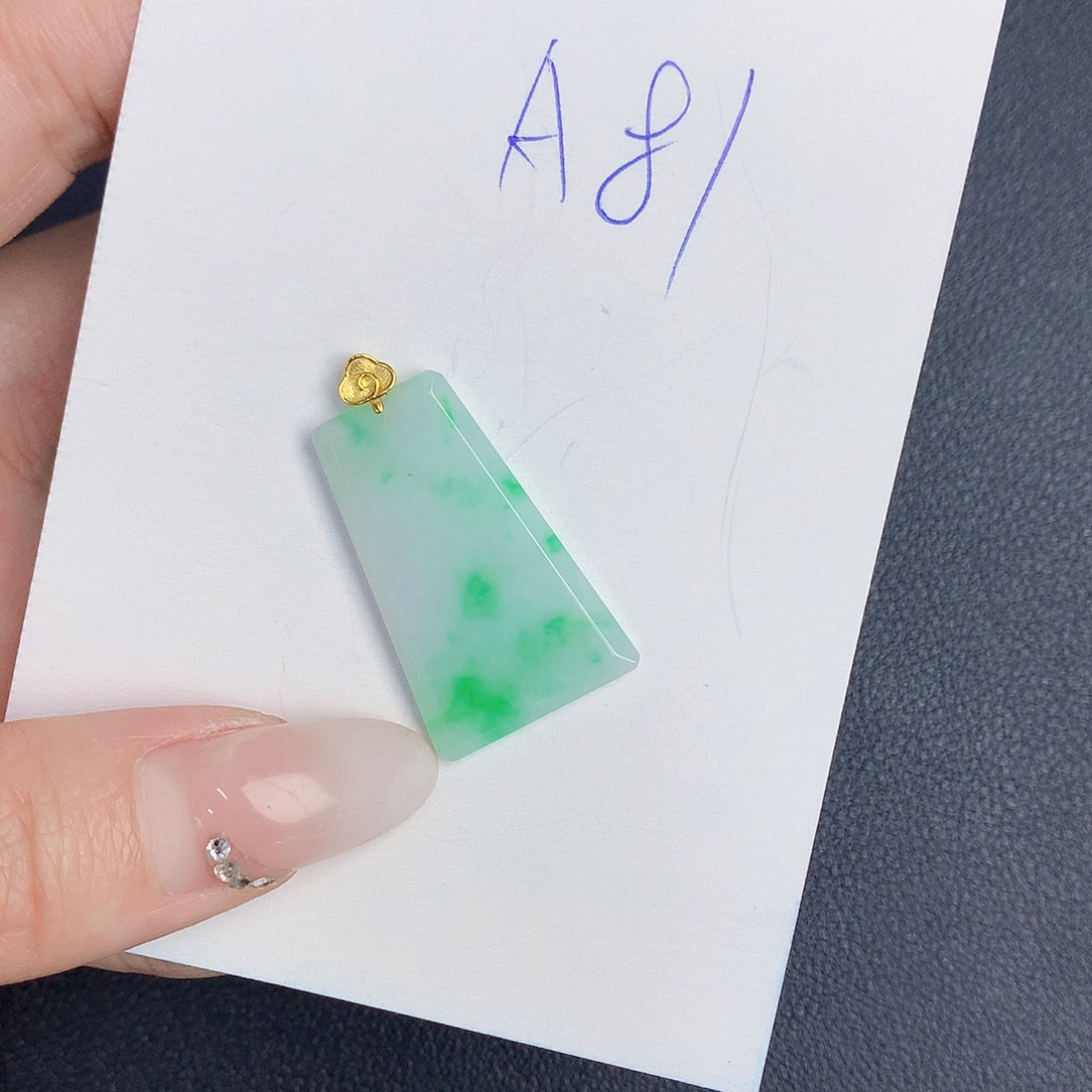 【闪购商品】翡翠颈饰18K金镶嵌000000000