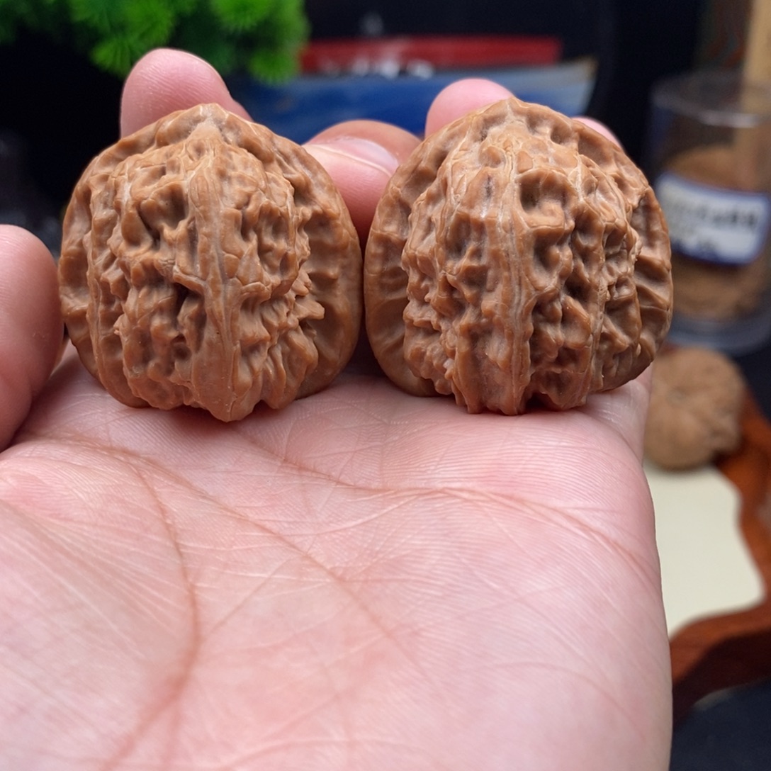 把件文玩核桃三角白38