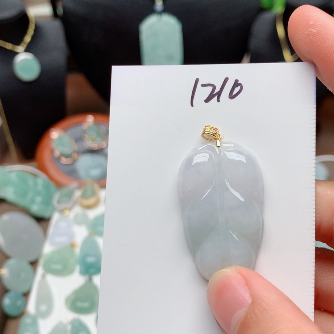 翡翠颈饰银S925镀金镶嵌吊坠