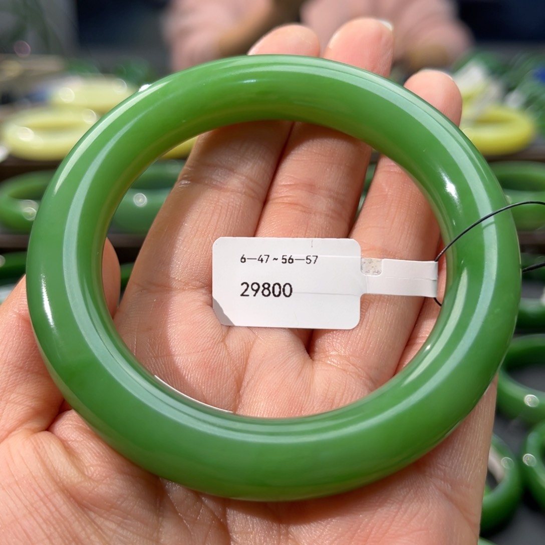 和田玉（碧玉）手镯未镶嵌