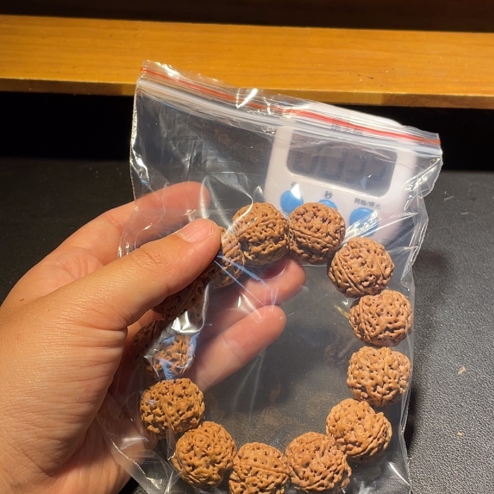 听***雨金刚菩提手串这个