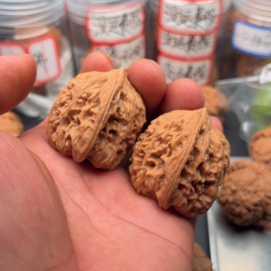 把件文玩核桃练手鸡心