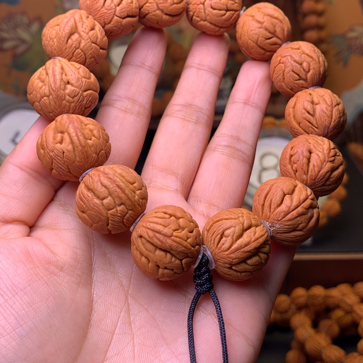 桃核手串@****孩桃核手串