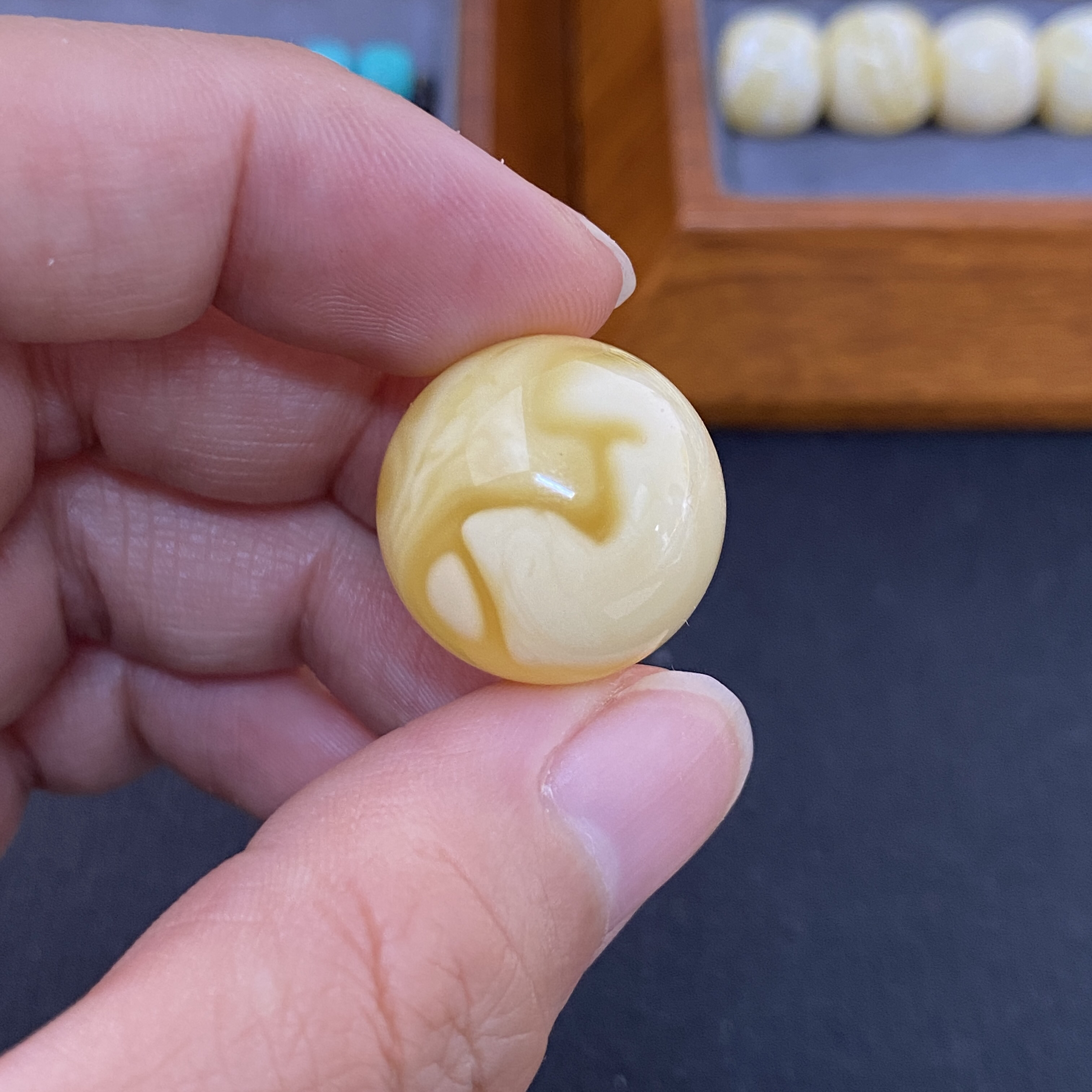 妖花18.6mm圆珠蜜蜡天然原矿俄料G209猴头星月金刚文玩配饰单珠