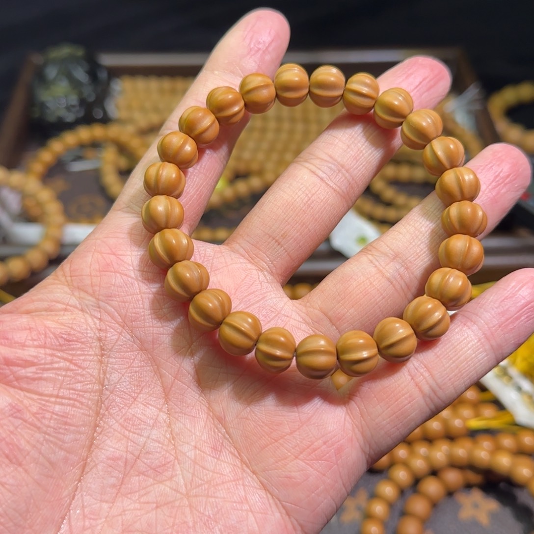 L***L吊坠猴头核桃小鲨鱼，放漏答谢