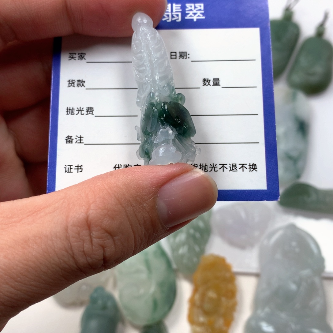 定制翡翠未镶嵌吊坠
