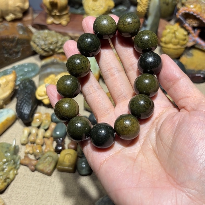 风***语和田玉（糖玉）未镶嵌颈饰