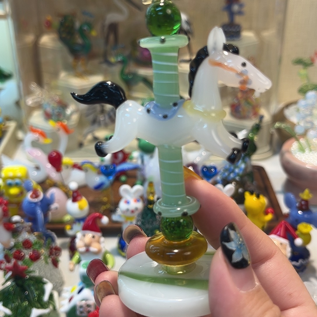建***品琉璃手工艺品旋转木马