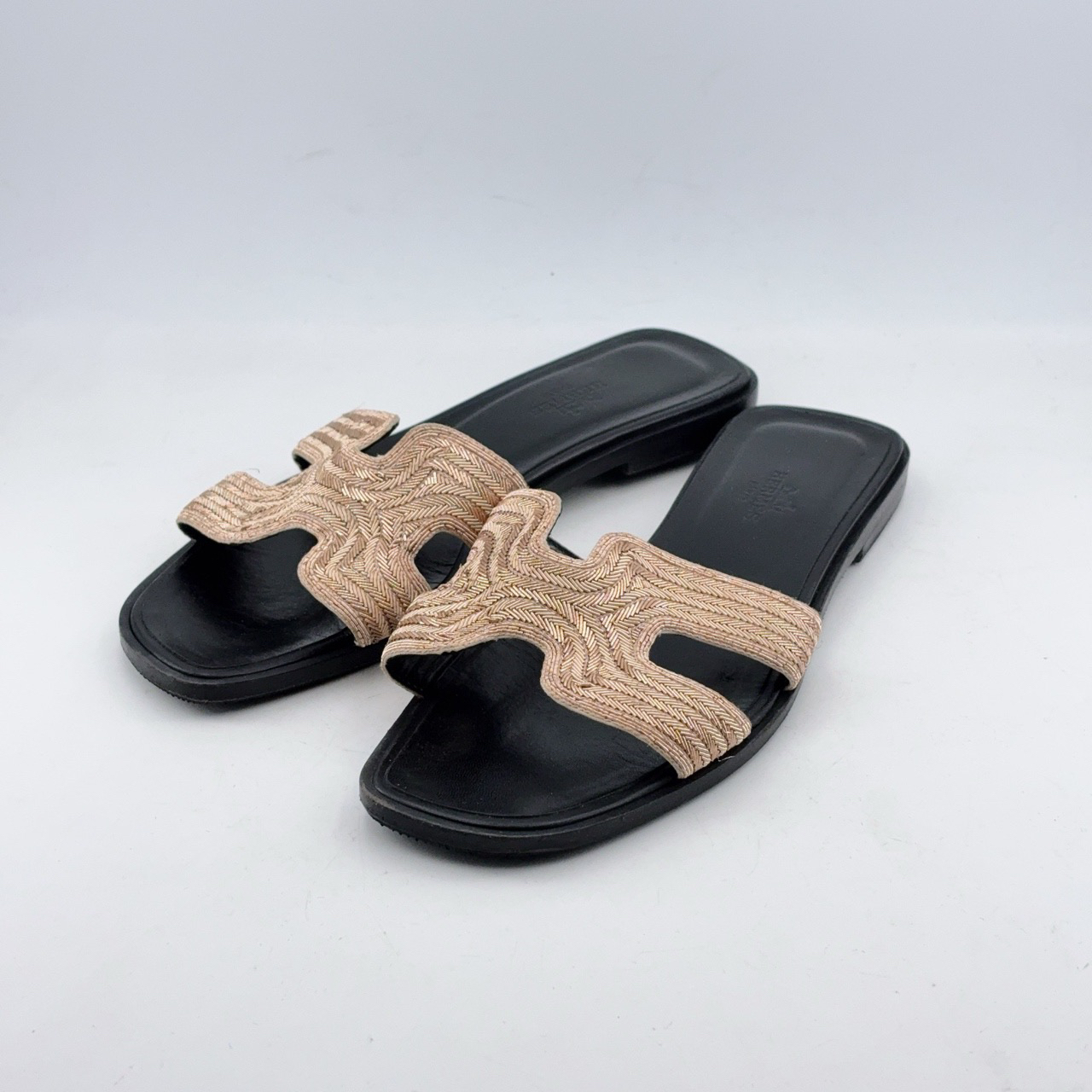 95新 Hermes/爱马仕 36码/98新/Hermes/爱马仕 金色绣线H拖凉拖鞋