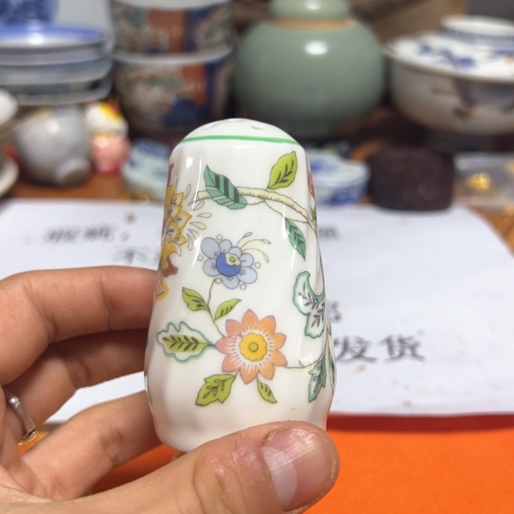 盖碗瓷器直播放漏中