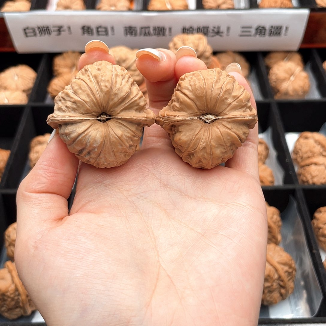 把件文玩核桃@****王42尺南瓜墩稀有高桩深凹底4241