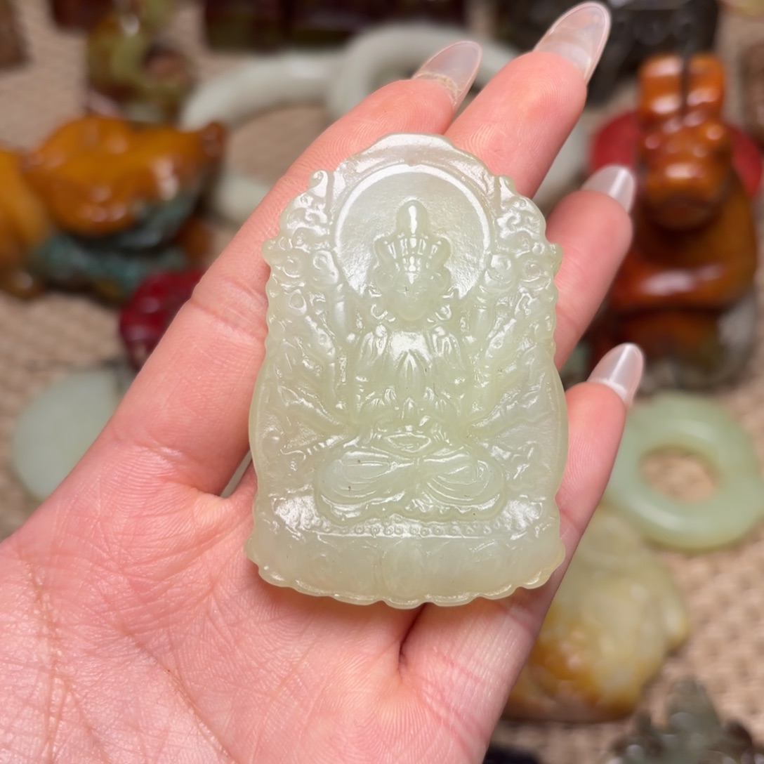 白玉菩提吊坠白玉菩提——白玉菩提