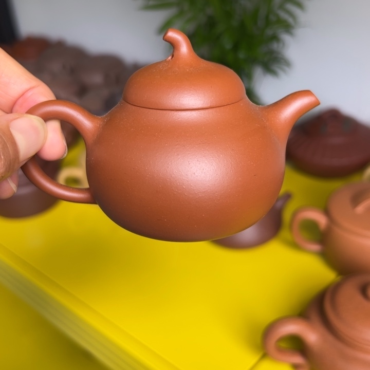 紫砂茶壶红泥茄瓜120cc