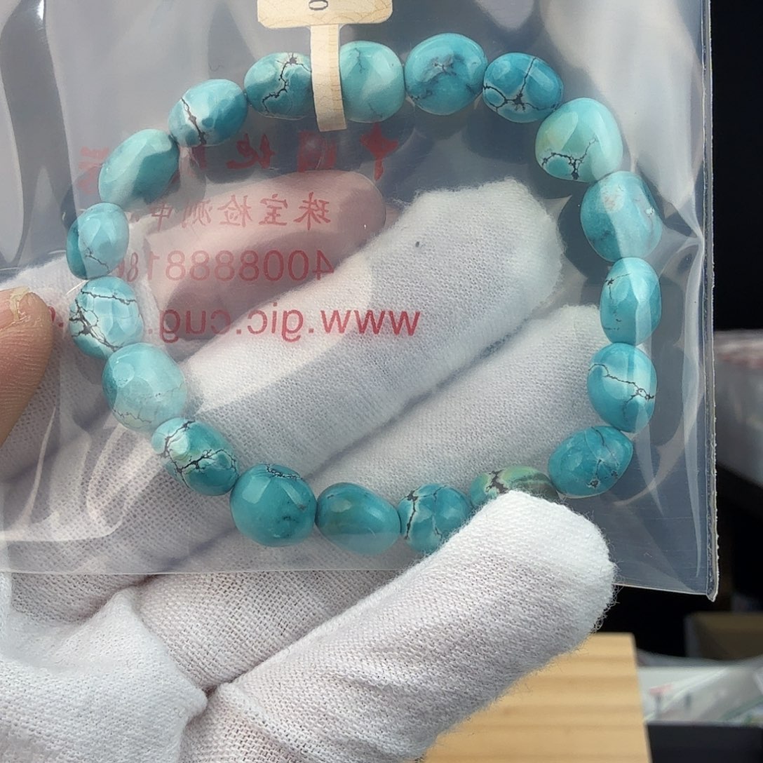 洋***妈绿松石未镶嵌珠宝奇石