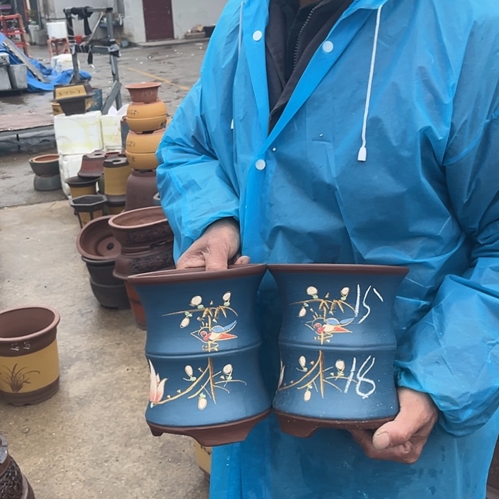 紫砂紫砂花盆和小