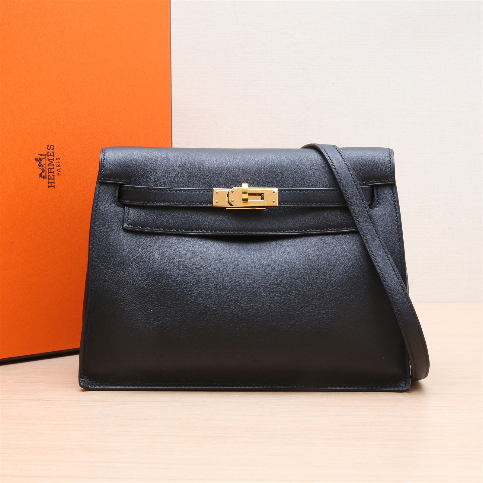 99新 Hermes/爱马仕 活动【小花Han】Kelly Danse黑色 S皮 Y刻 包