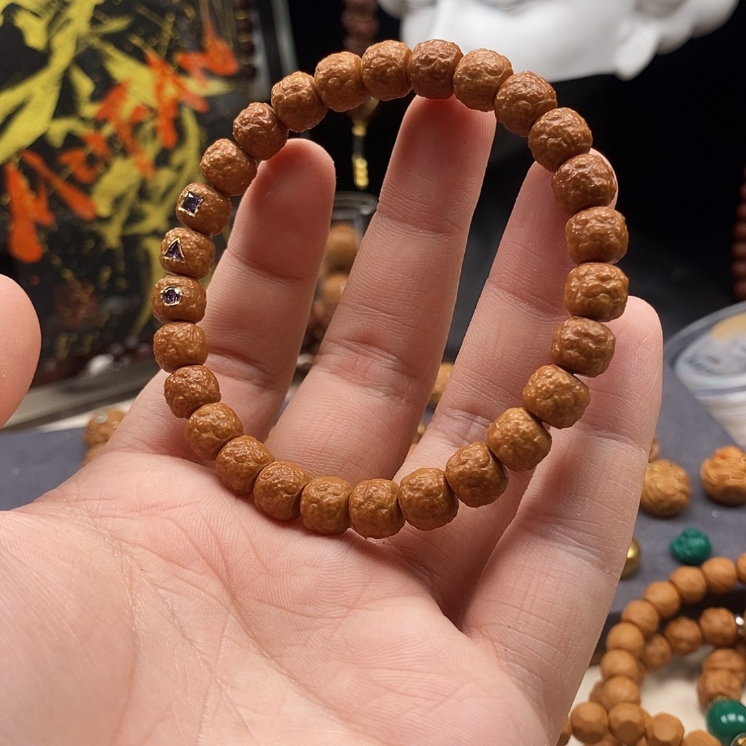 猴头核桃吊坠纯手工 金镶 九紫 荔枝卡9