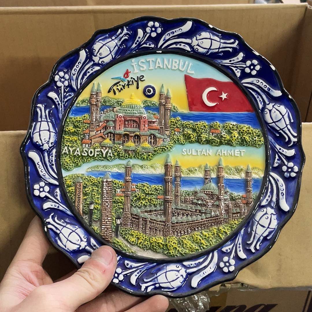 摆件   磕碰 封釉。