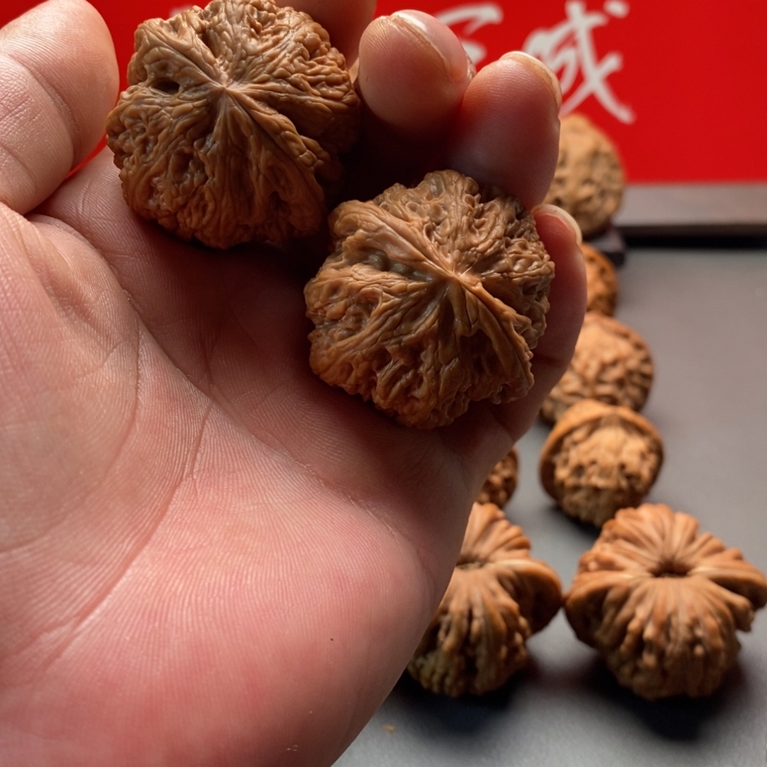 文玩核桃吊坠球筋39
