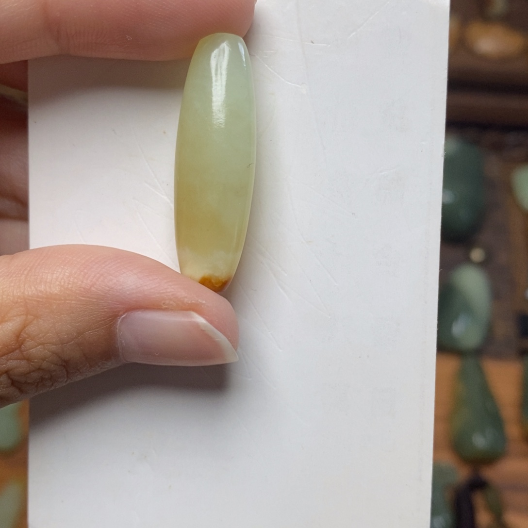 千***里岫岩河磨玉（透闪石质玉）未镶嵌颈饰