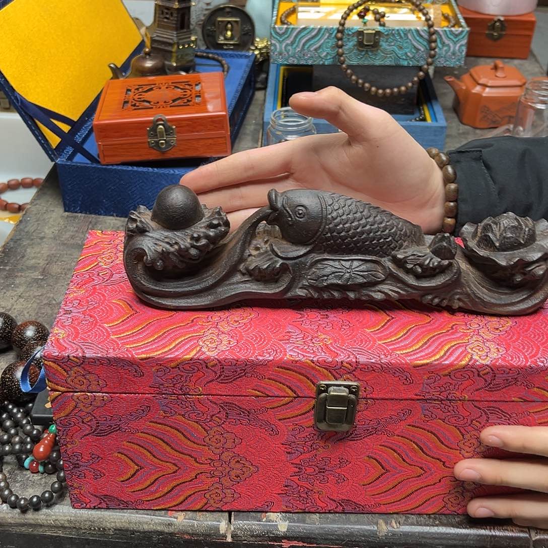 大叶紫檀（黑酸枝木类）