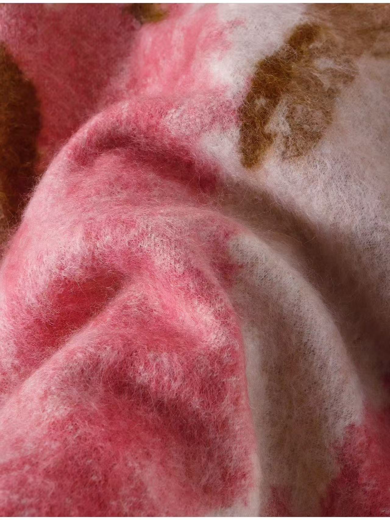 MeiQi 渠道鼎版！重磅高克重晕染油画圆领长袖针织衫A3725