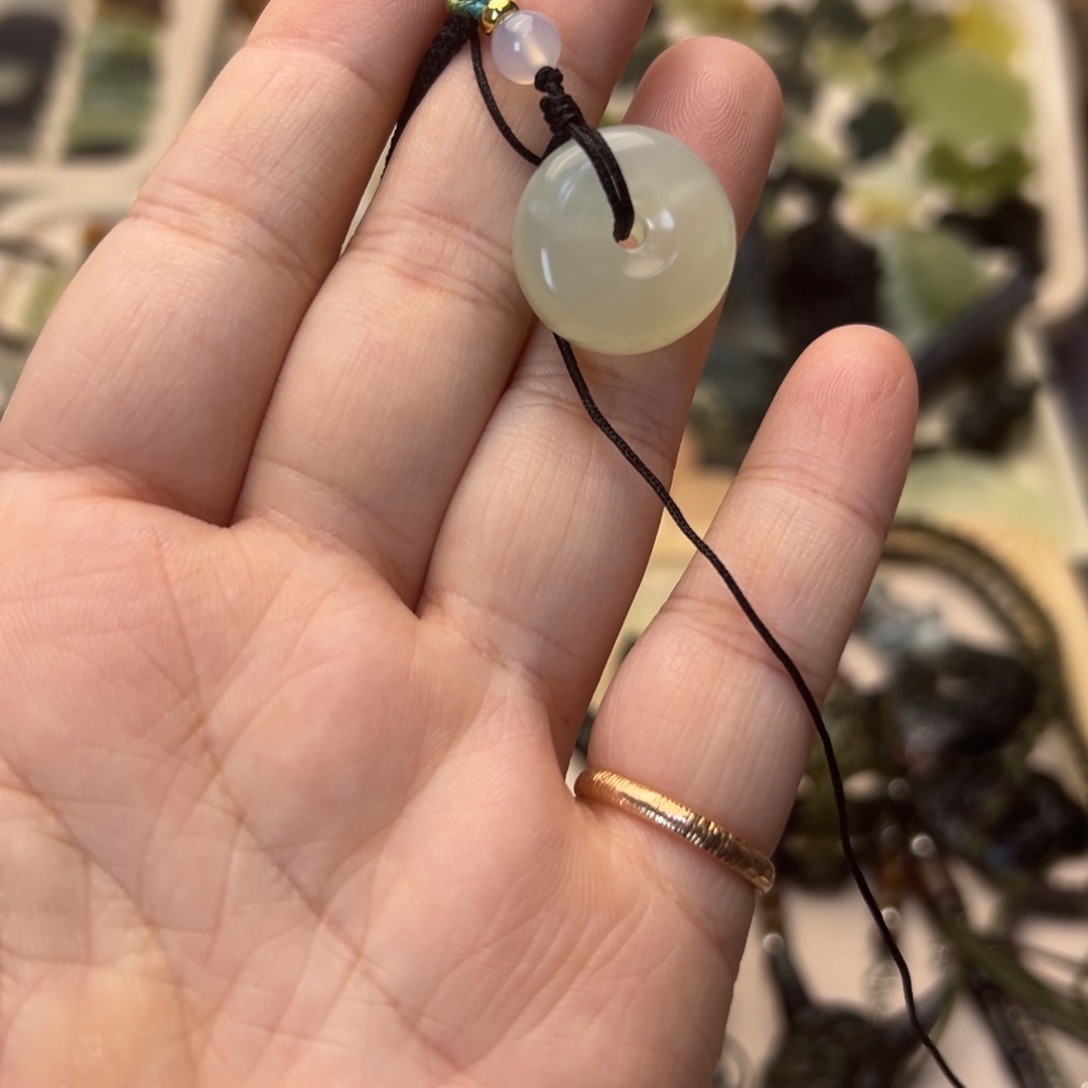 蛇纹石玉合金颈饰