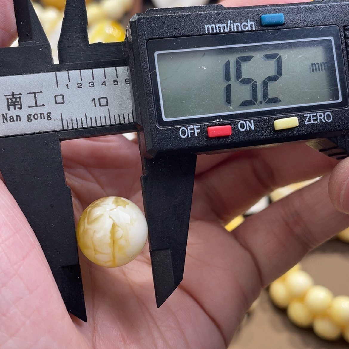 【闪购商品】琥珀裸石未镶嵌琥珀蜜蜡