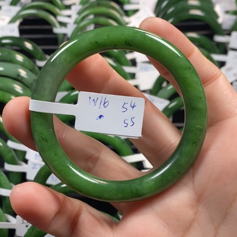 和田玉（碧玉）手镯未镶嵌微瑕