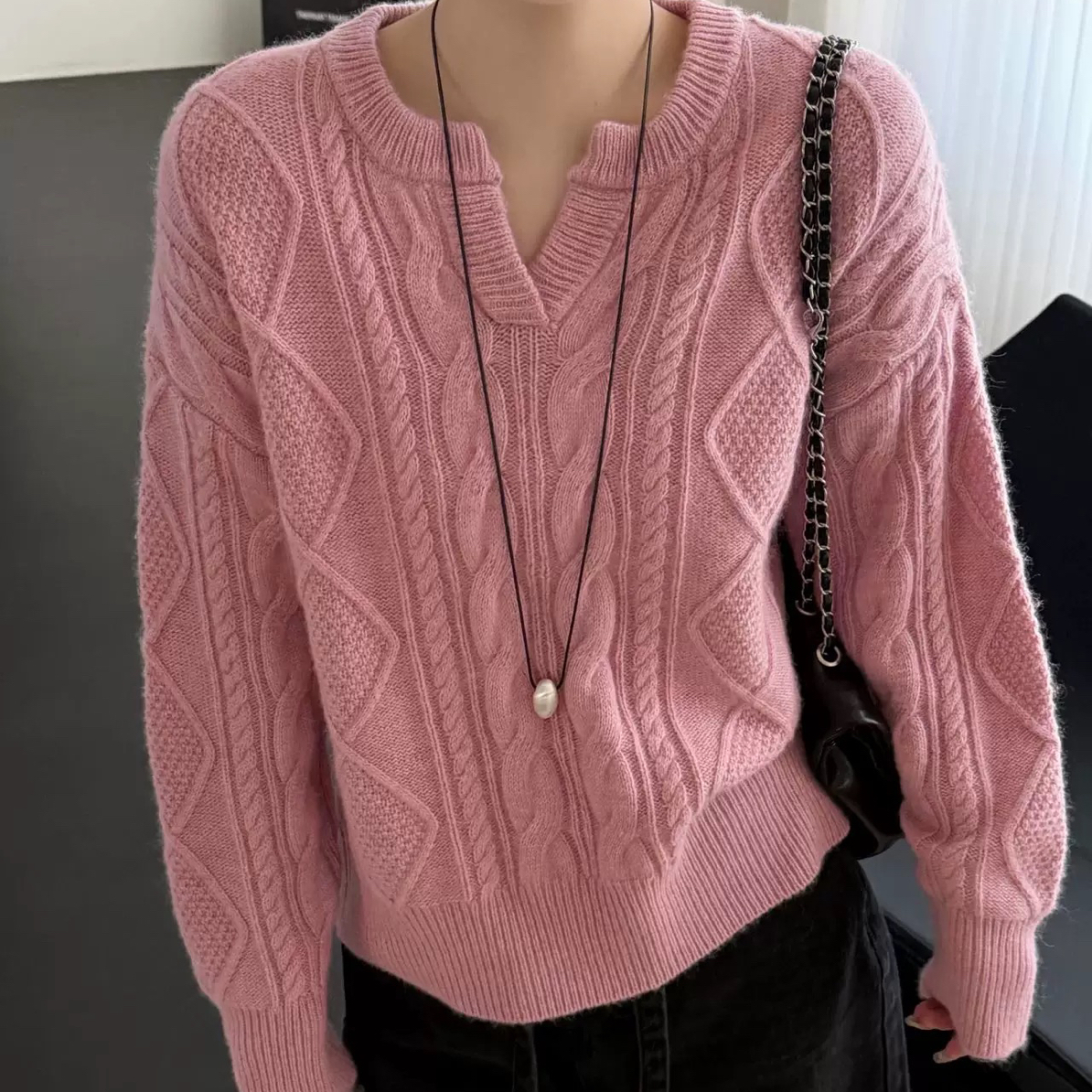 【显白皮粉色】V领绞花纹理麻花圆领套头毛衣女软糯上衣