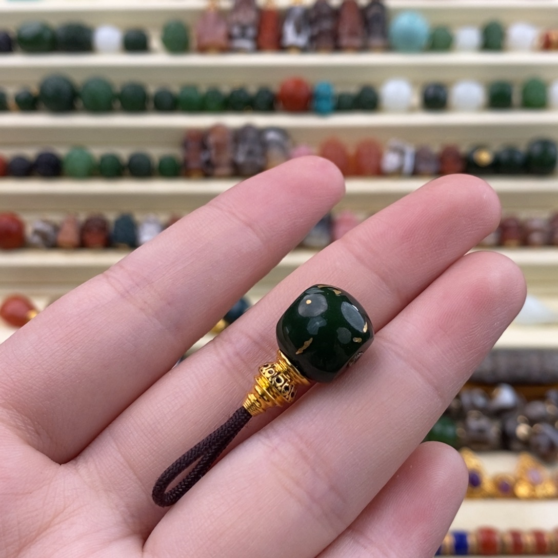 和田玉18K金镶嵌颈饰