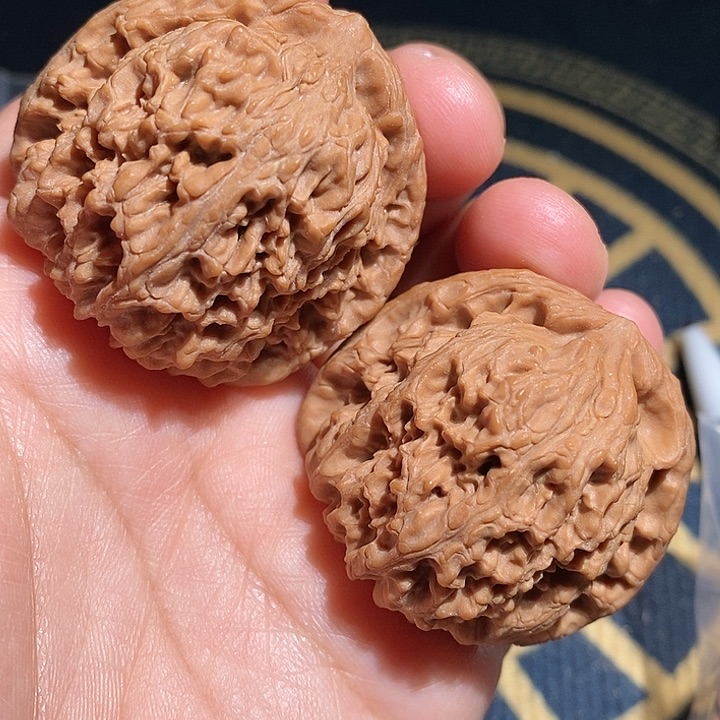 【闪购商品】文玩核桃吊坠南疆石