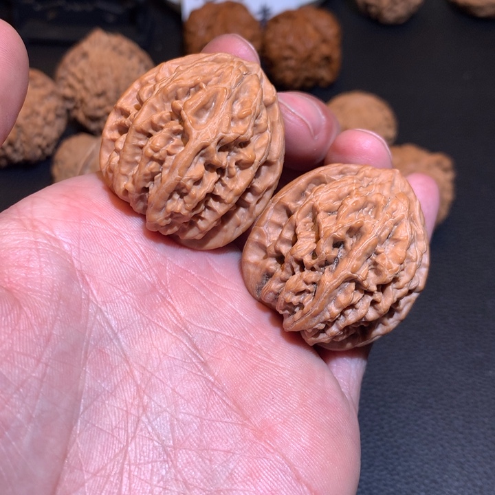 文玩核桃把件饕餮纹36