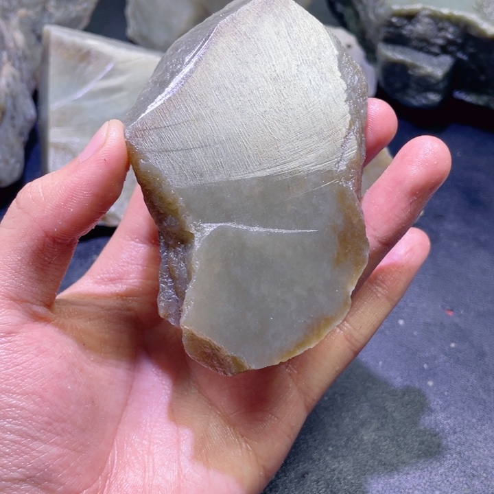 和田玉（糖玉）未镶嵌珠宝半成品