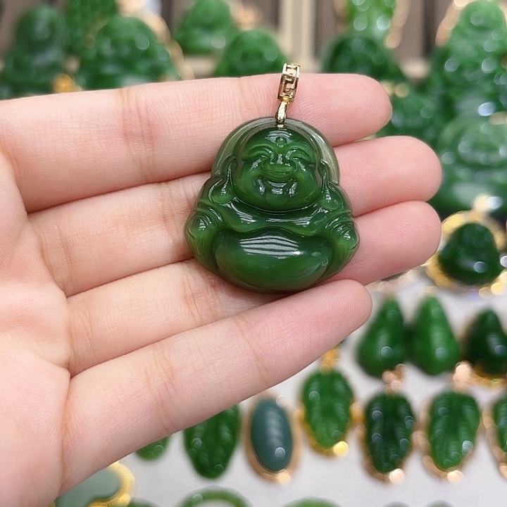 和田玉（碧玉）18K金镶嵌颈饰