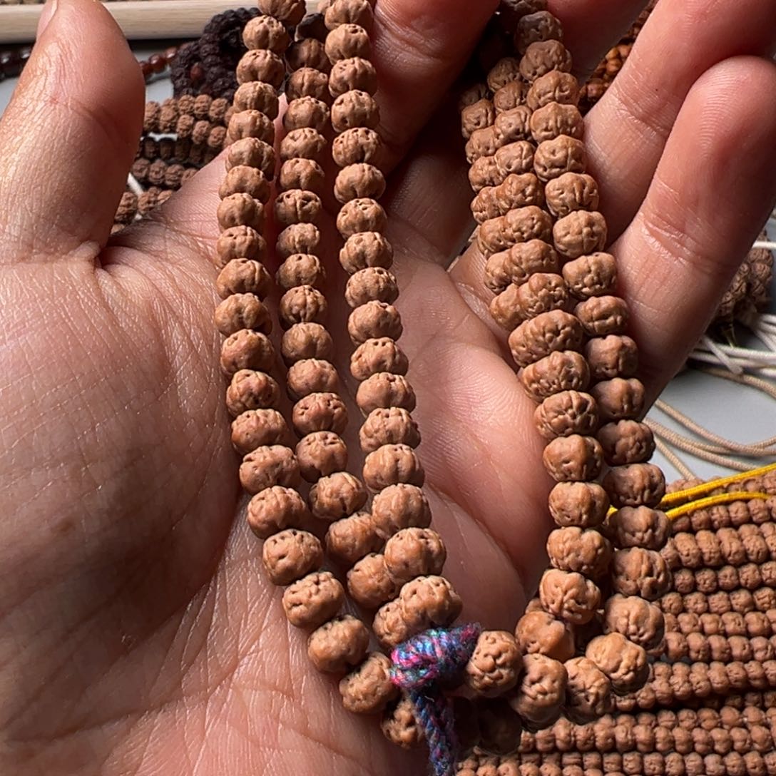 柏香籽/百香籽吊坠?**浪