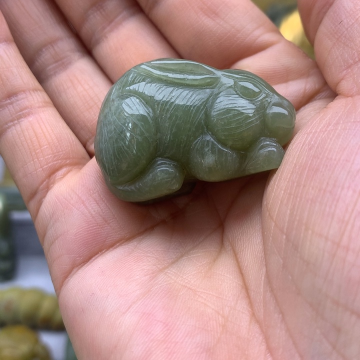 【闪购商品】透闪石质玉吊坠未镶嵌