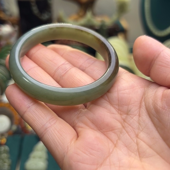 和田玉手镯未镶嵌52.7圈围10597