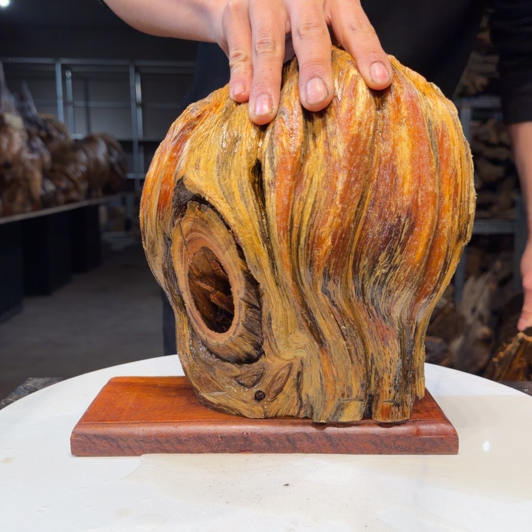 武***刀木王一刀琥珀木摆件7