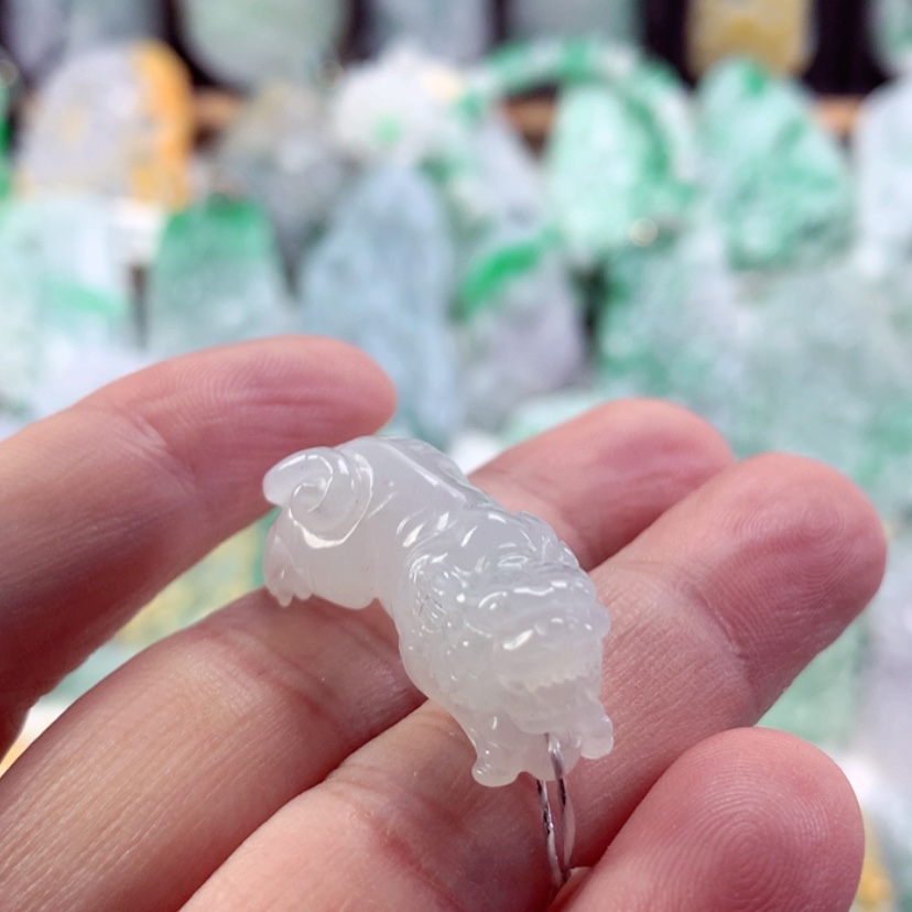 【闪购商品】翡翠吊坠(不含链)未镶嵌