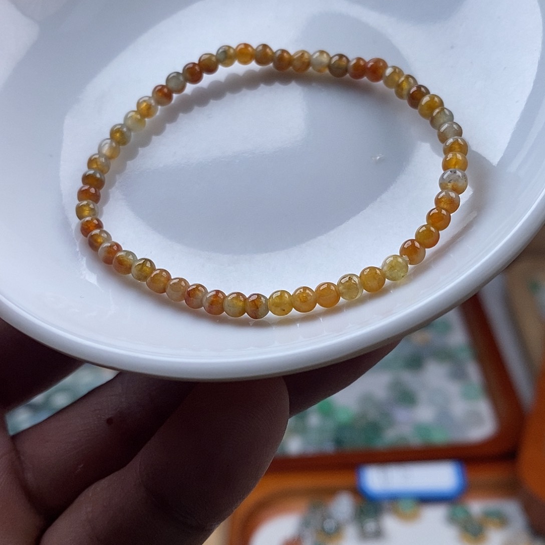 翡翠颈饰未镶嵌鸳鸯手串