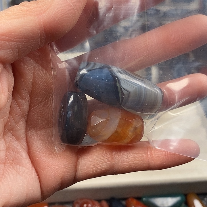 趣***多玛瑙/玉髓未镶嵌珠宝半成品