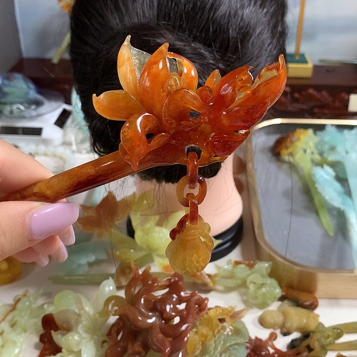 虾***意合金蛇纹石玉1玉兰